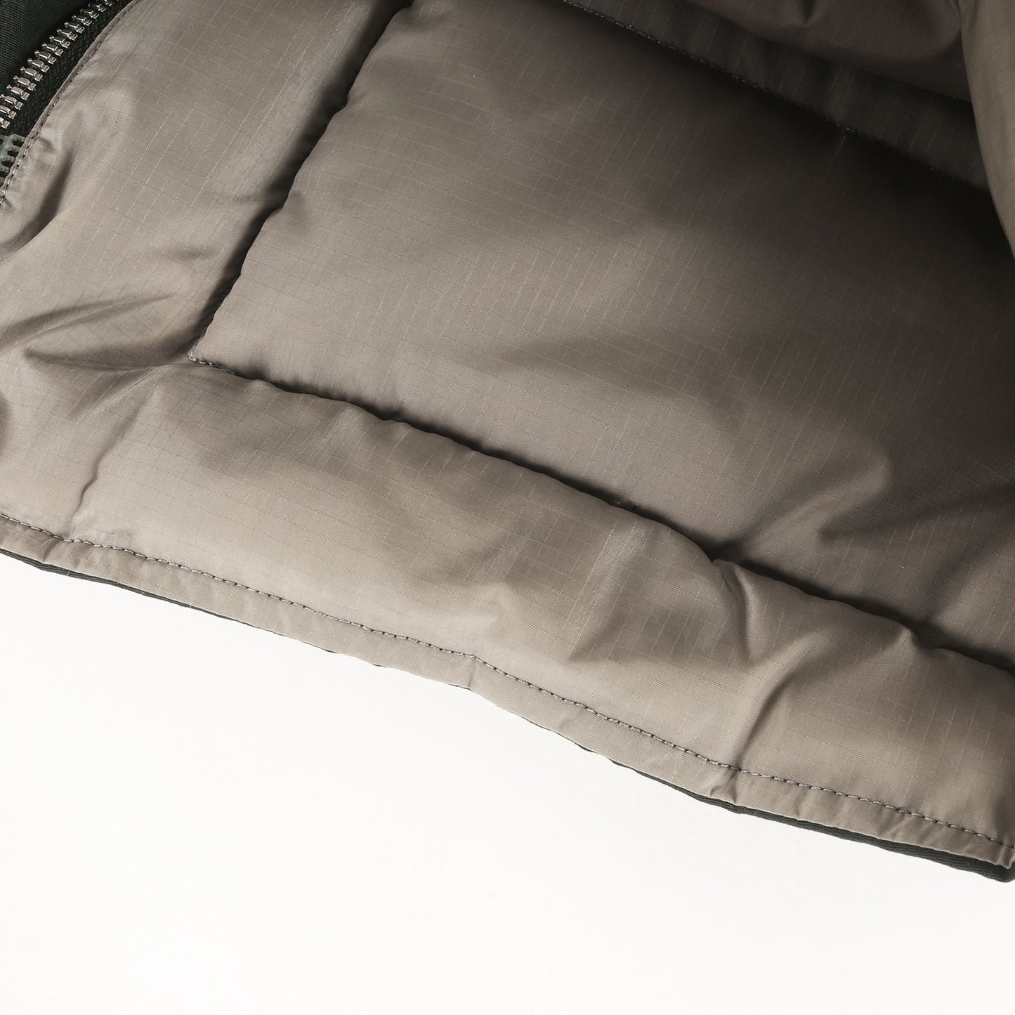 00s ナイロン クラシック ダウンジャケット