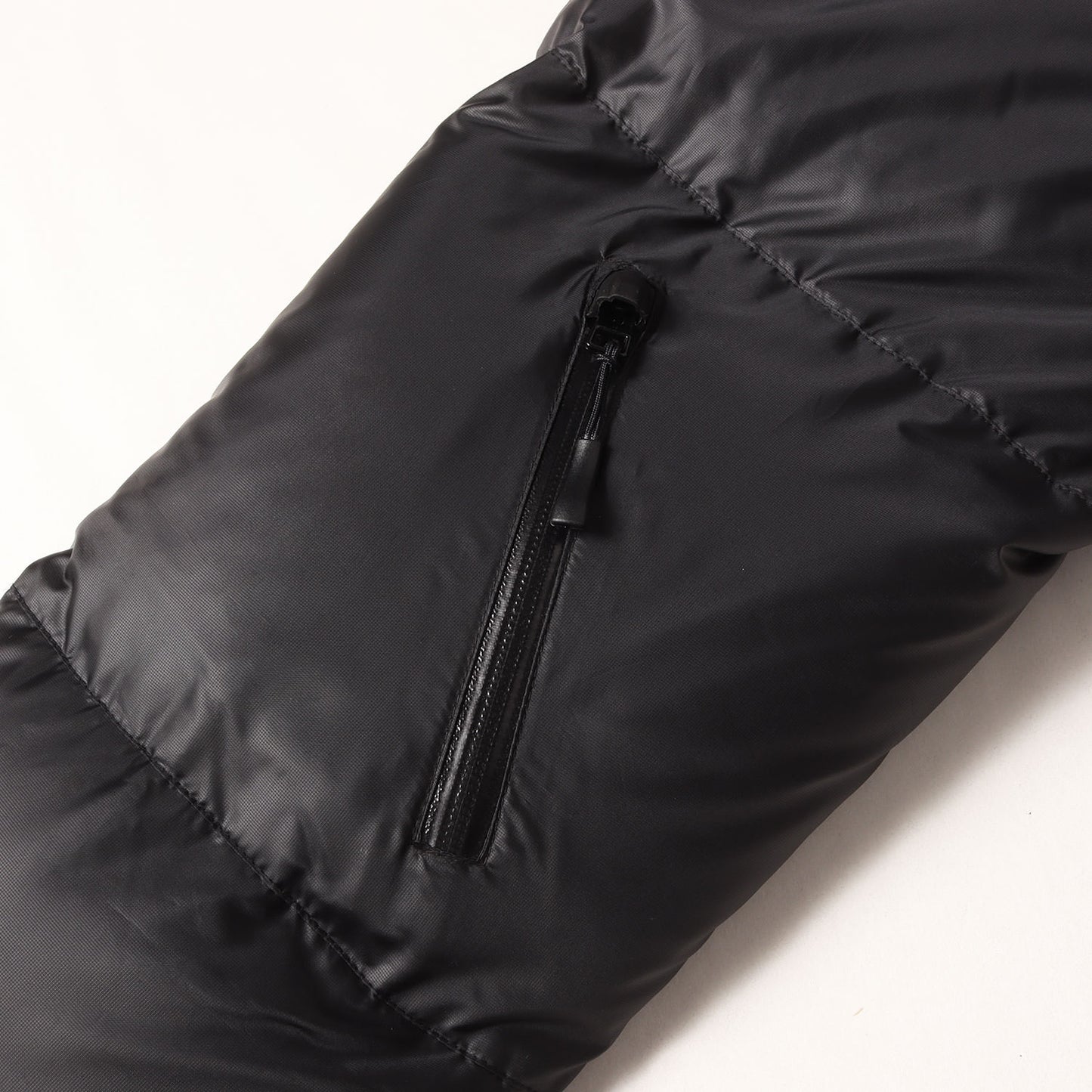 4WAYジップ フーデッド ダウンジャケット(DEJ. DOWN / E-JKT)