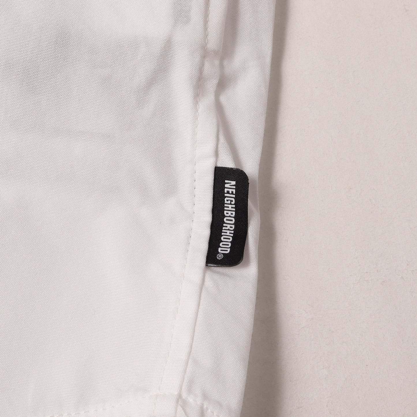 23SS ブランドロゴ フェイクタイ付き シャツ(TIE SHIRT LS)