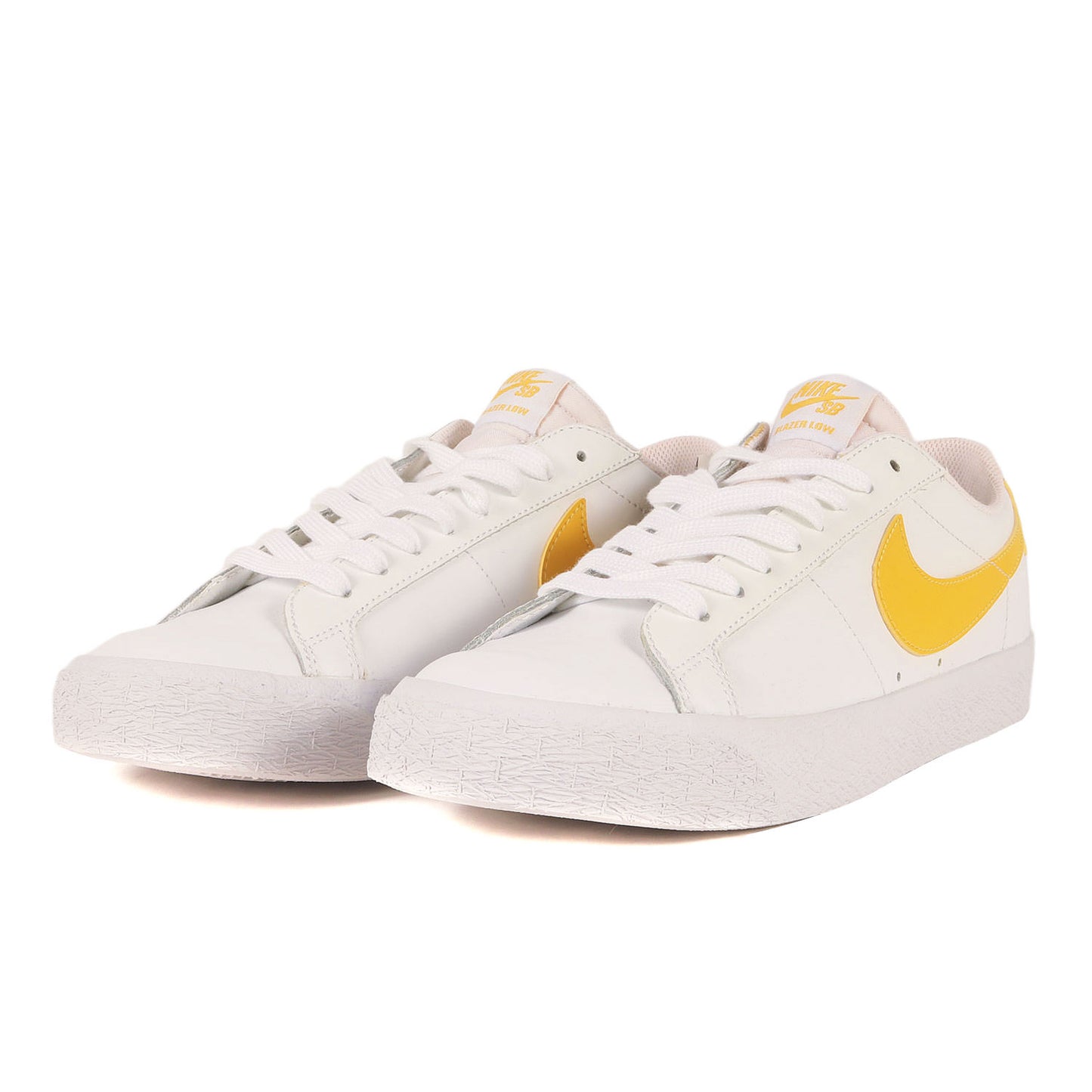 SB ZOOM BLAZER LOW (864347-171)