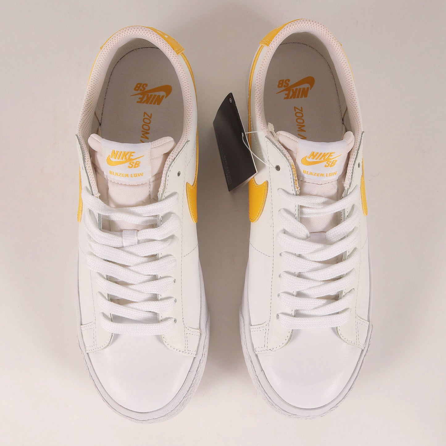 SB ZOOM BLAZER LOW (864347-171)