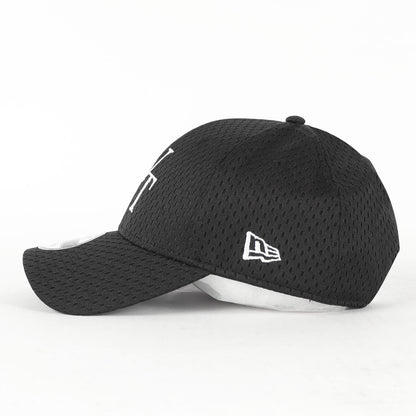 25SS ×NEW WTロゴ メッシュ ベースボールキャップ(9FORTY / CAP / POLY. MESH. NEWERA)