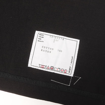 24AW ×Sacai フロッキープリント ヘビー Tシャツ(Flock Print T-Shirt / SS / COTTON. SACAI)