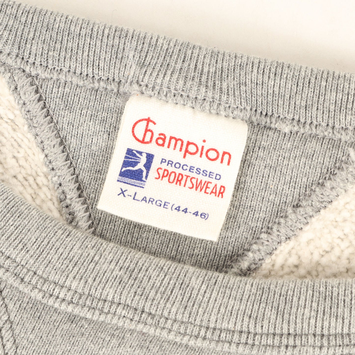 ×Champion ツイストガール 両V スウェット