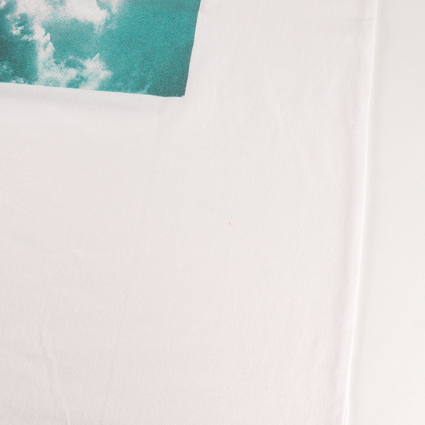 ワールドツアー グラフィック ロングスリーブ Tシャツ