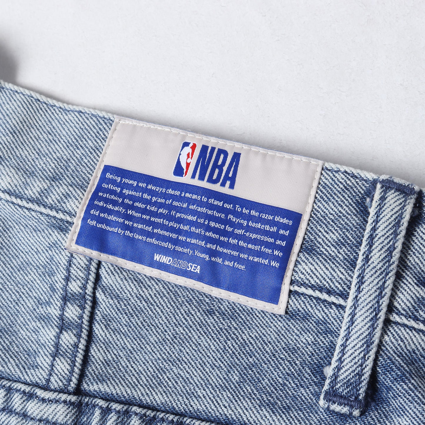 24AW ×NBA ケミカルウォッシュ ルーズ デニムショーツ(CHAMPIONS Denim Short)