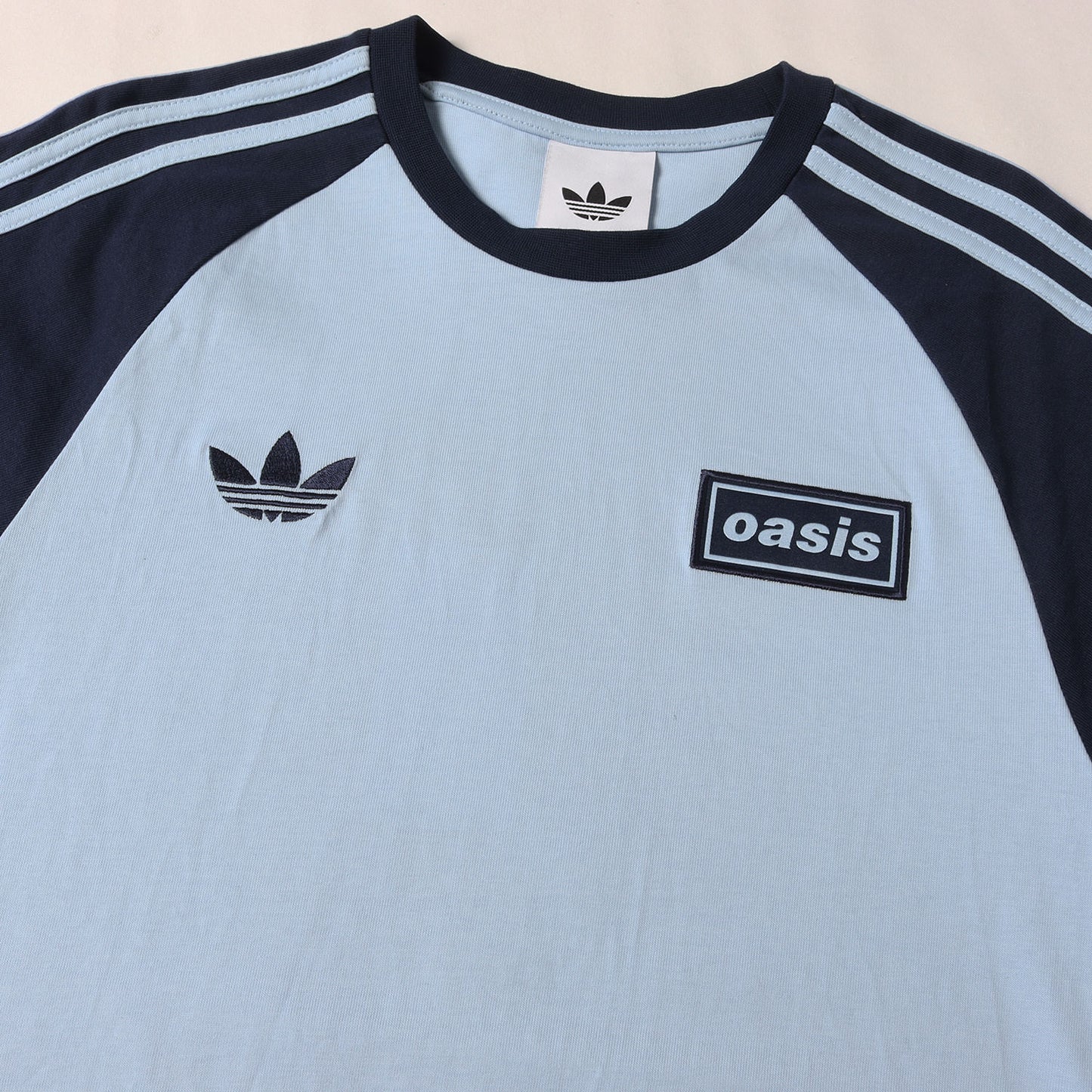 25SS ×Oasis ツアー スリーストライプス ロングスリーブ Tシャツ(3-STRIPES LS T)