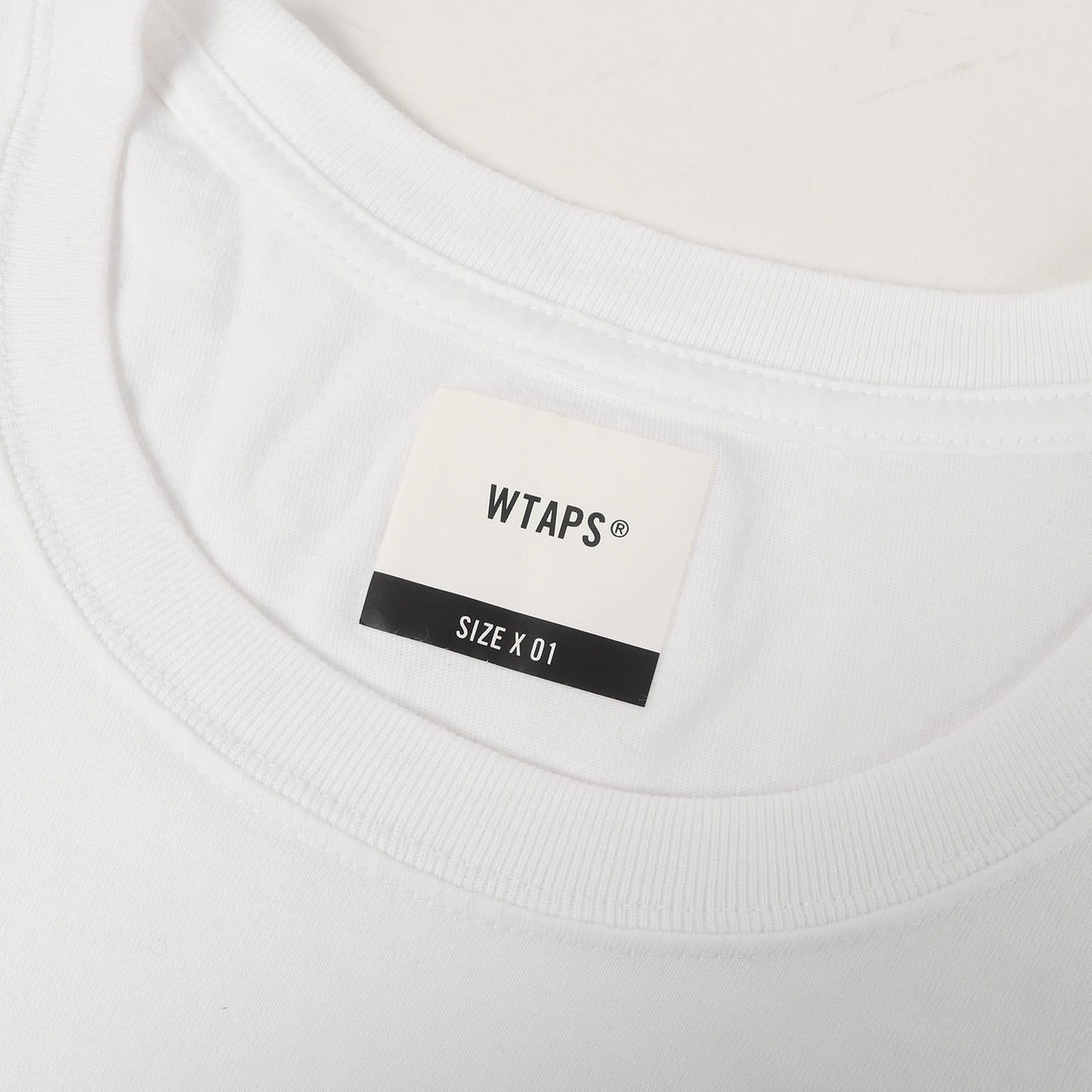 ブランドロゴ クルーネック Tシャツ
