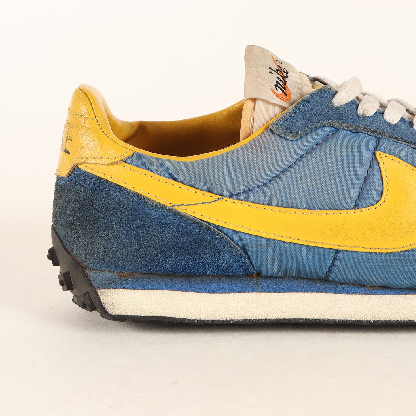 90s 復刻モデル WAFFLE TRAINER (910406 PF)