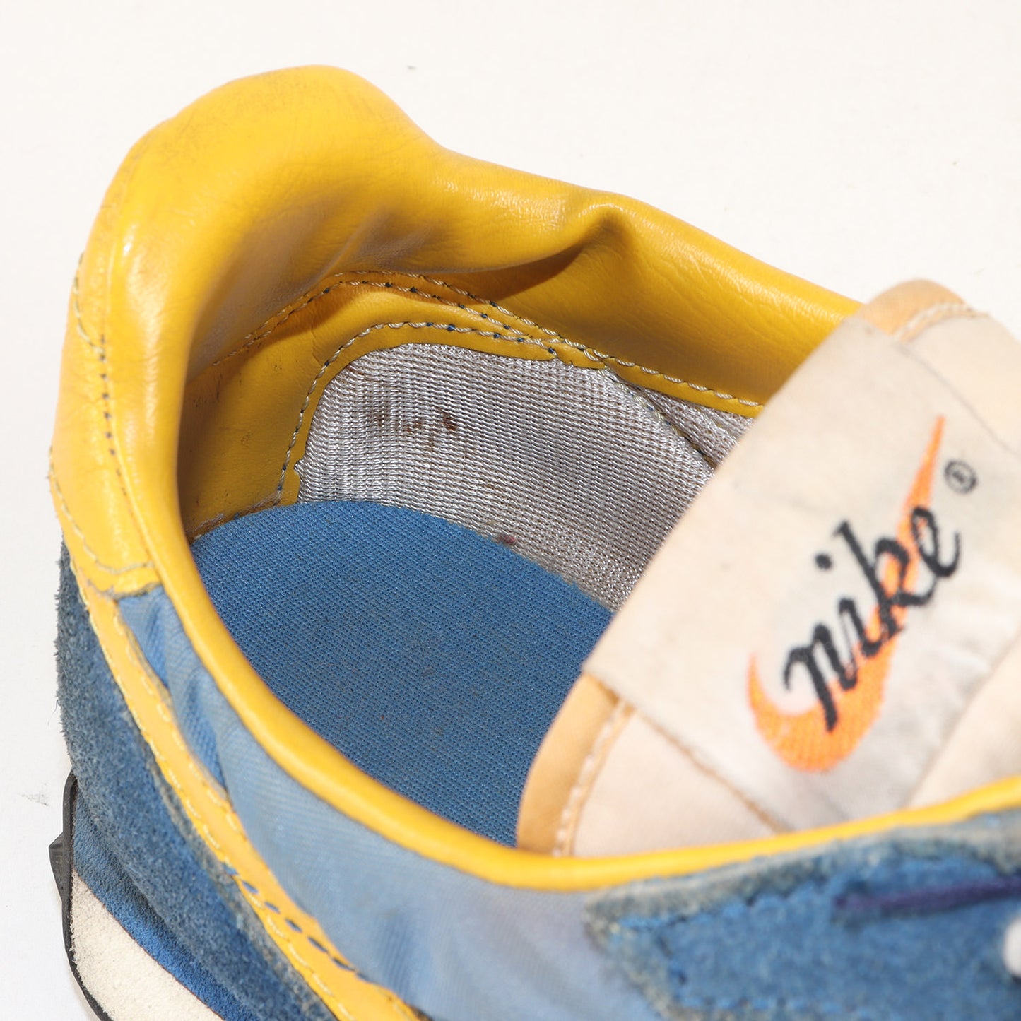 90s 復刻モデル WAFFLE TRAINER (910406 PF)