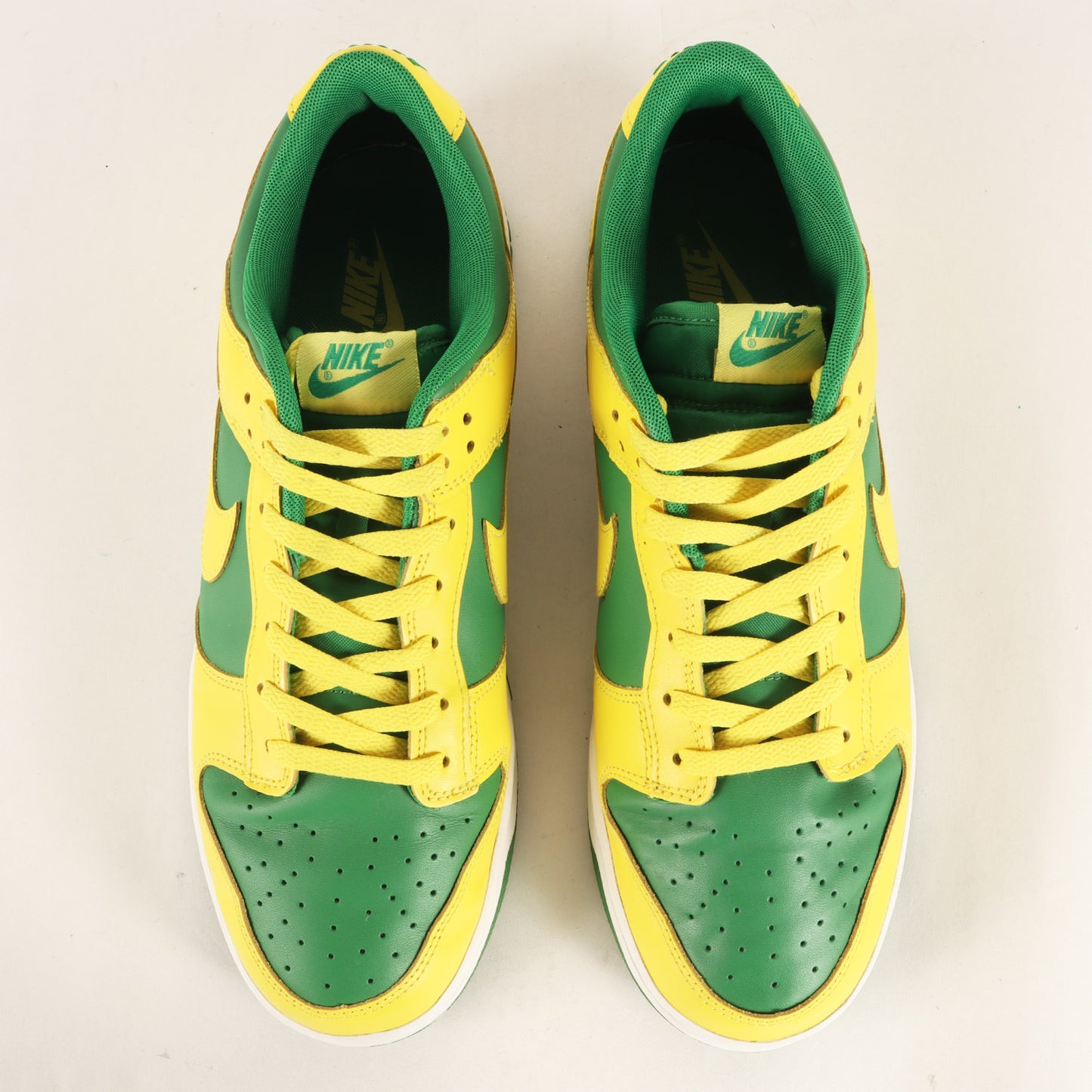 DUNK LOW RETRO BTTYS REVERSE BRAZIL (DV0833-300)
