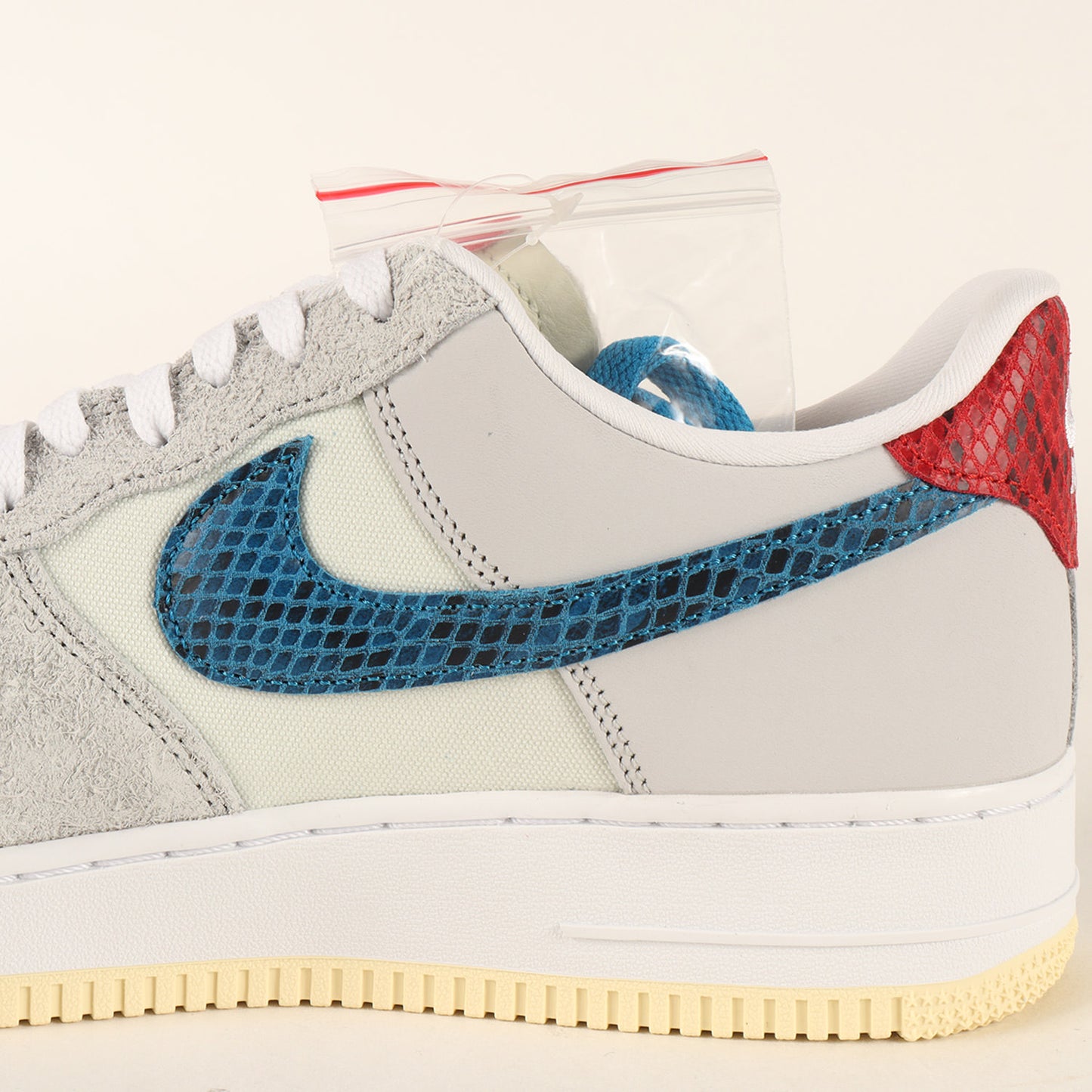 ×UNDEFEATED AIR FORCE 1 LOW SP 5 ON IT DUNK VS AF1 PAC (DM8461-001)