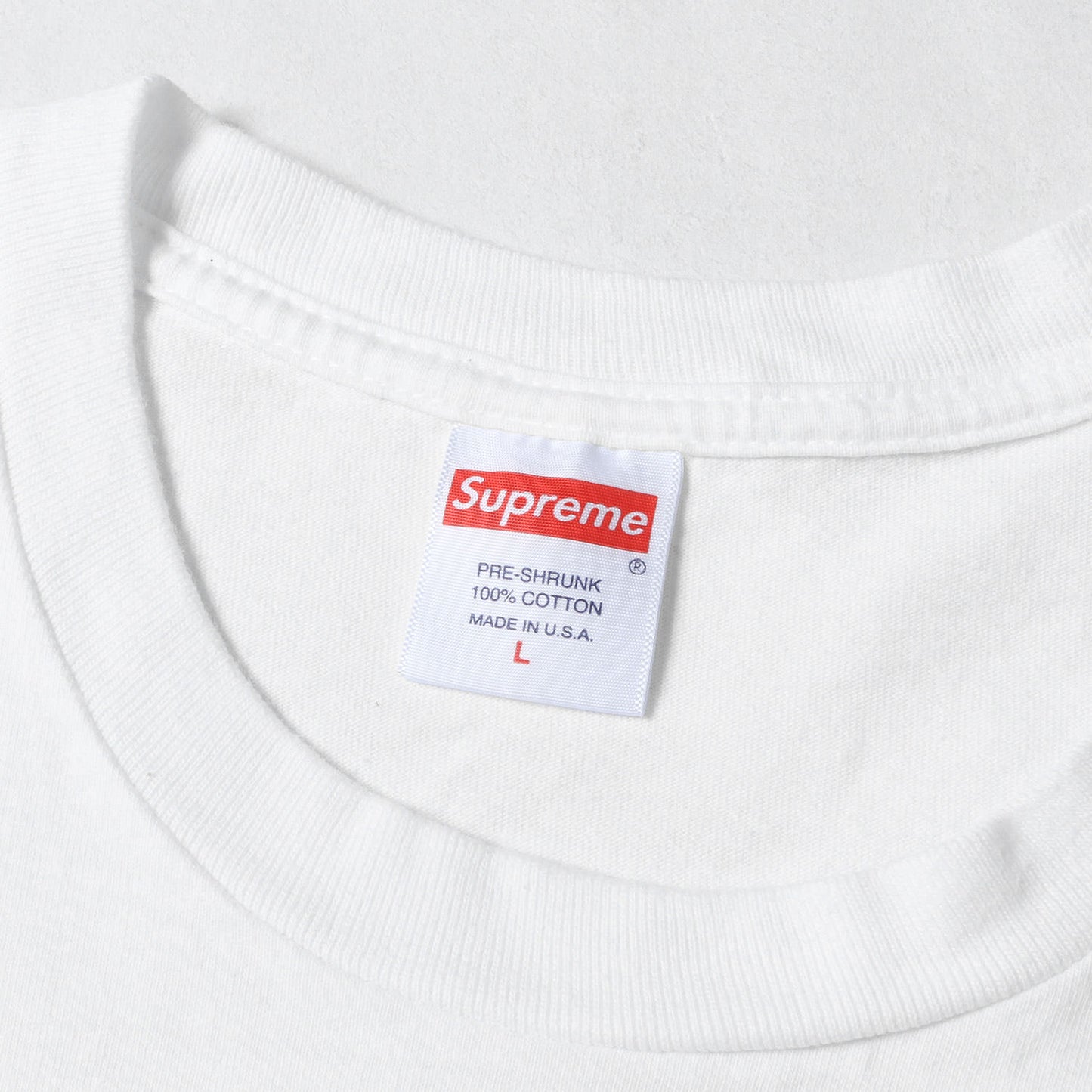 21SS ×KAWS チョークBOXロゴ Tシャツ(Chalk Box Logo Tee)