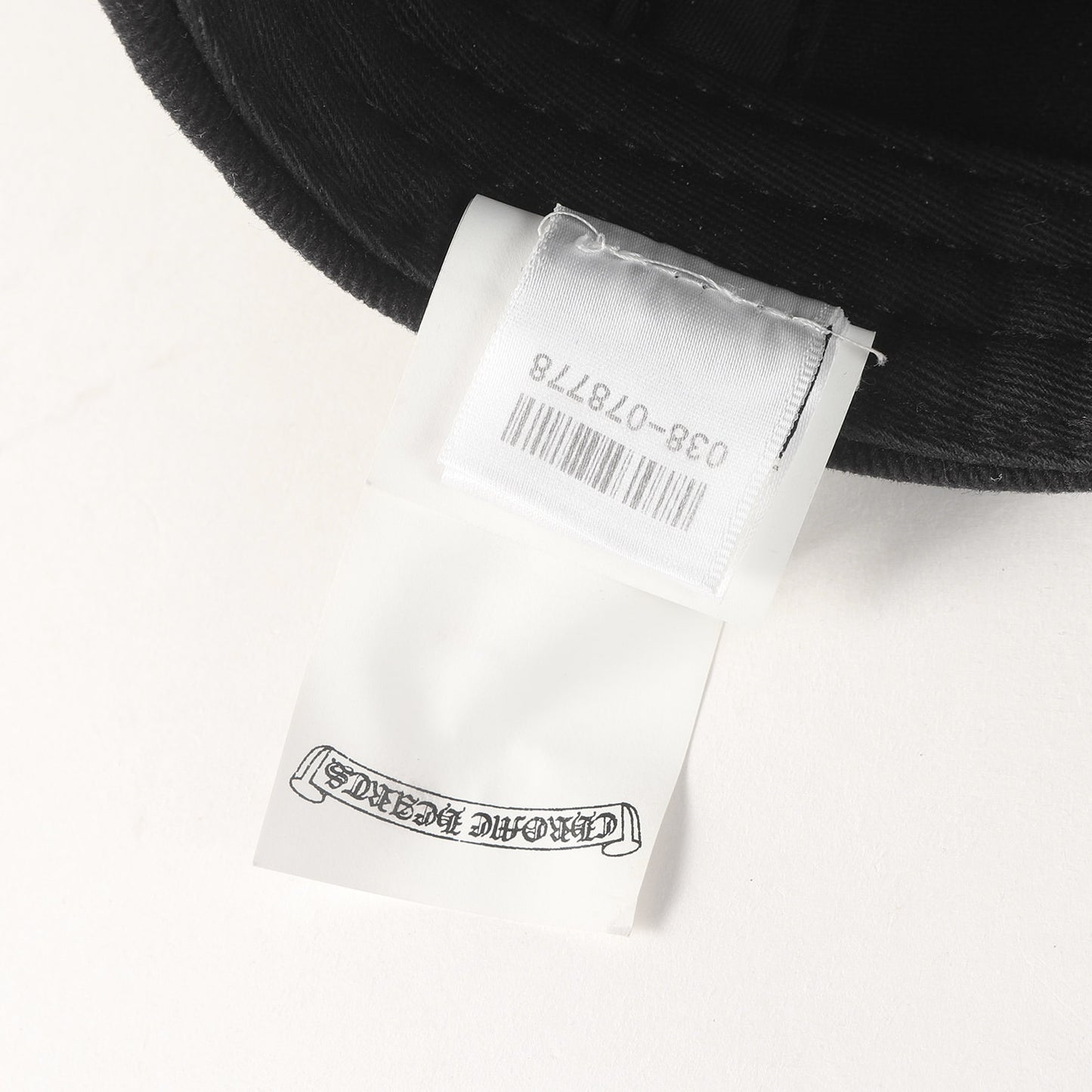 バーティカルロゴ ベースボールキャップ(Vertical Logo Hat)