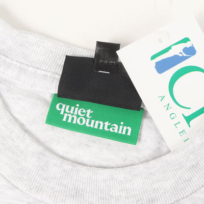 ×quiet mountain ブランドロゴ Tシャツ