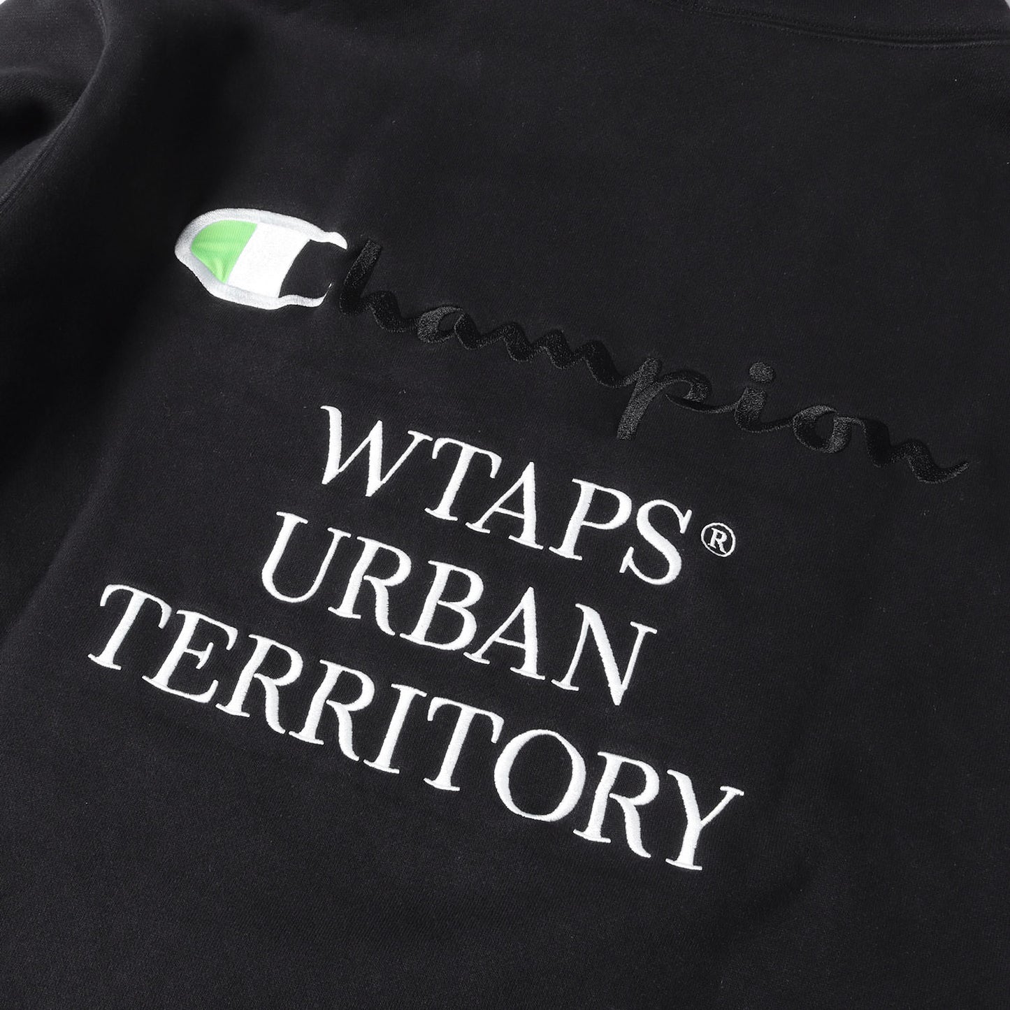 22AW ×Champion ロゴ刺繍 スウェットパーカー(ACADEMY / HOODED / CTPL)