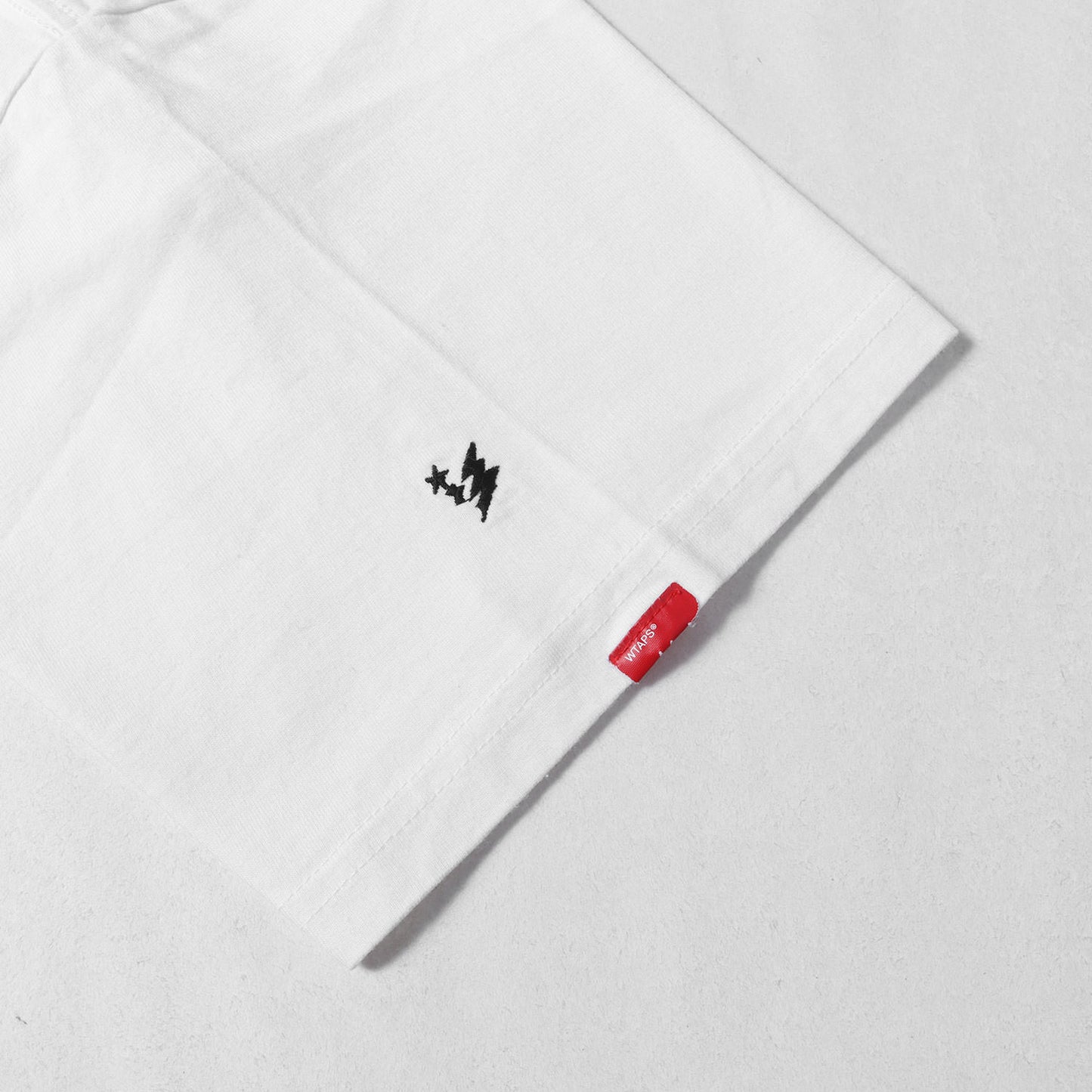 00s クロスボーン グラフィック Tシャツ