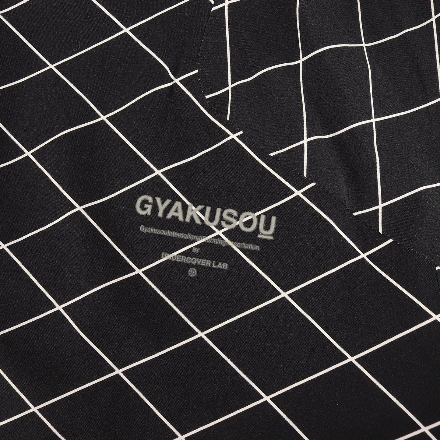 ×NIKE GYAKUSOU スパイダー柄 シールド ランナージャケット(SHIELD RUNNER JACKET)