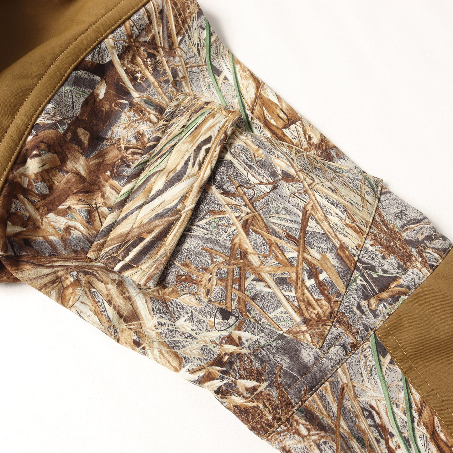 リアルツリーカモ ストレッチソフトシェル フィッシュテール ジャケット (OPERATORS WIND PARKA CAMO)