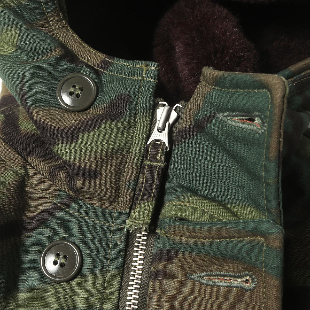 裏地アルパカウール ウッドランドカモ エアクルー フーデッド コットン ベスト (AIR CREW ATTACHED HOOD VEST)