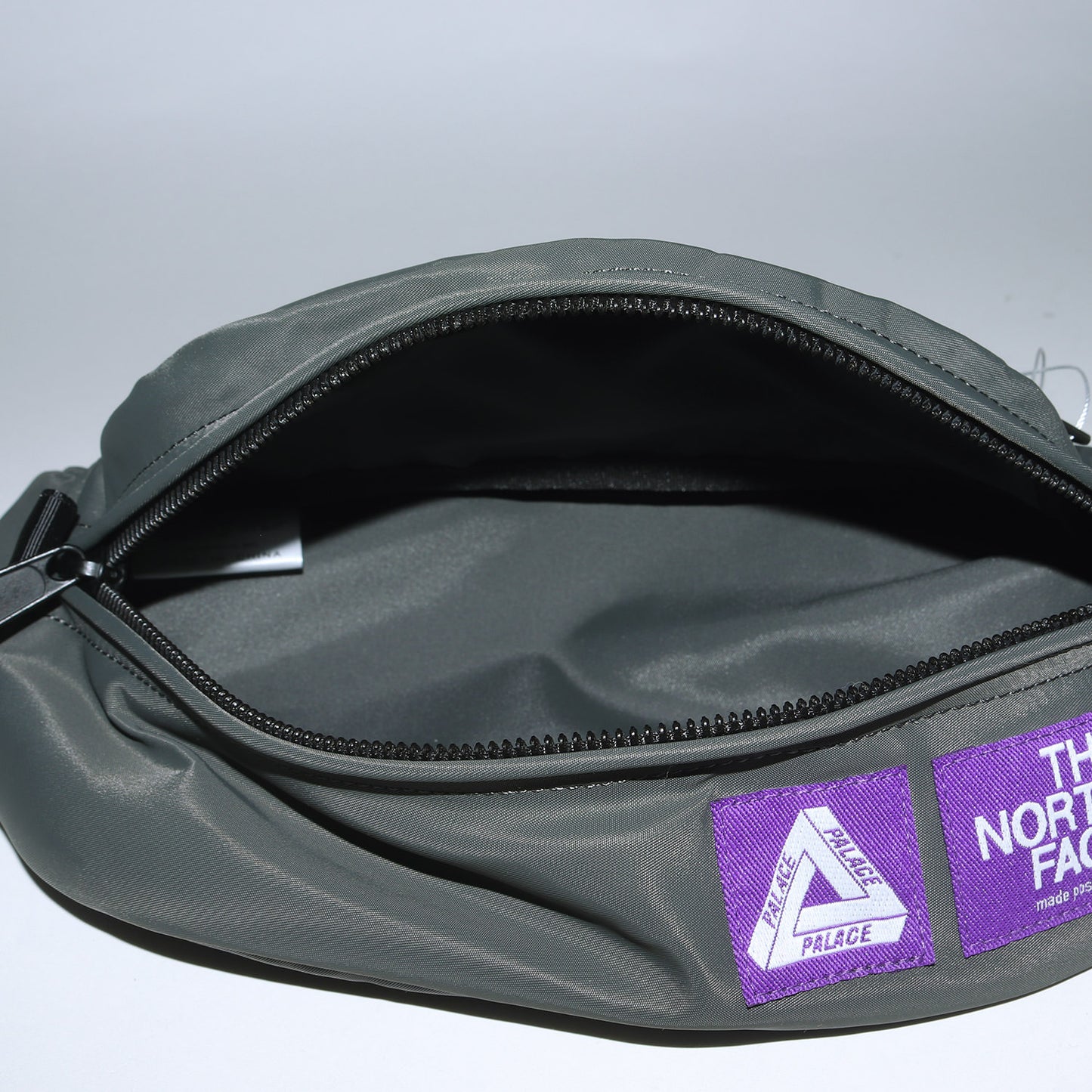 25AW ×THE NORTH FACE PURPLE LABEL 日本限定 マウンテンウインド ウエストバッグ(Mountain Wind Waist Bag)