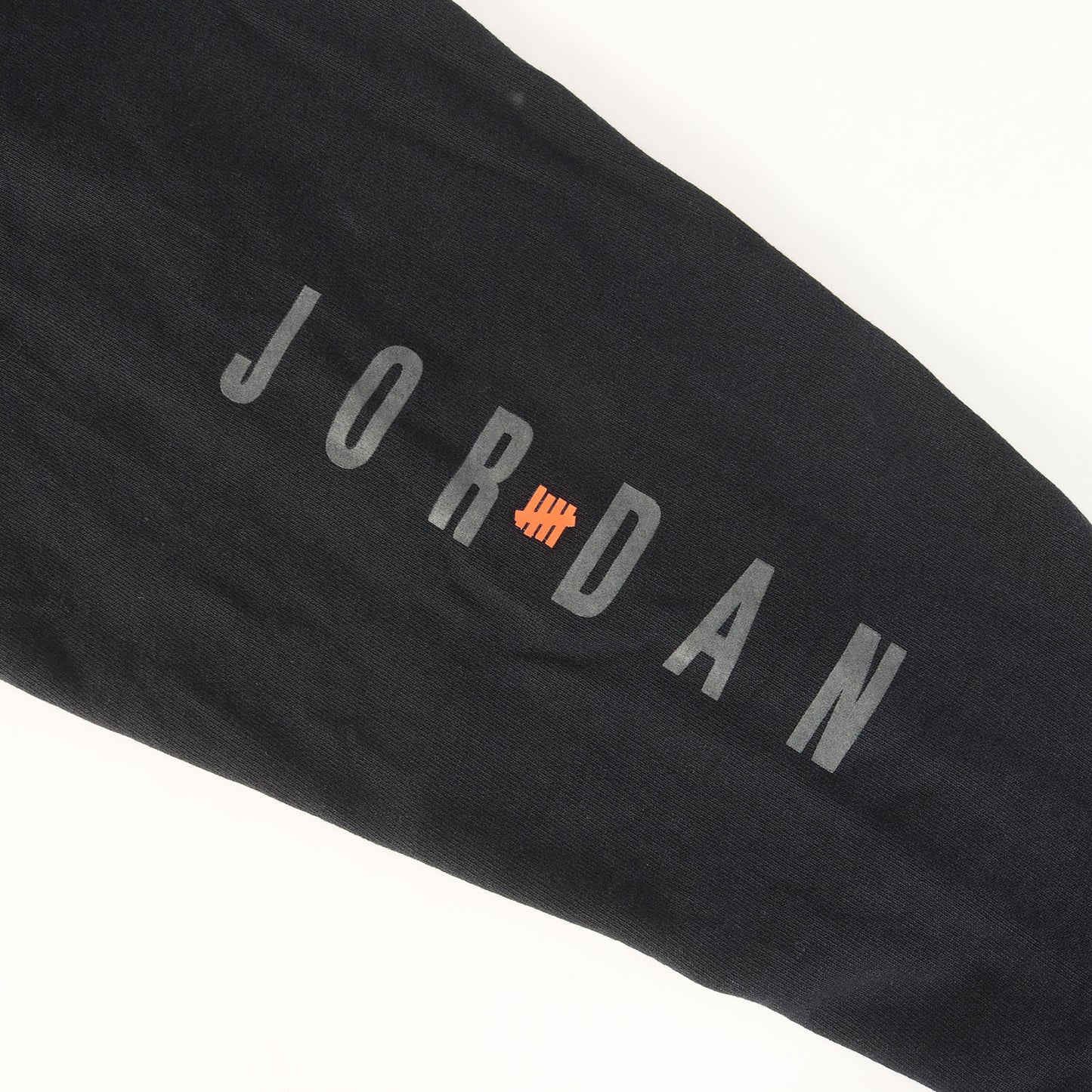 22AW ×UNDEFEATED ジョーダン フォト スウェットパーカー