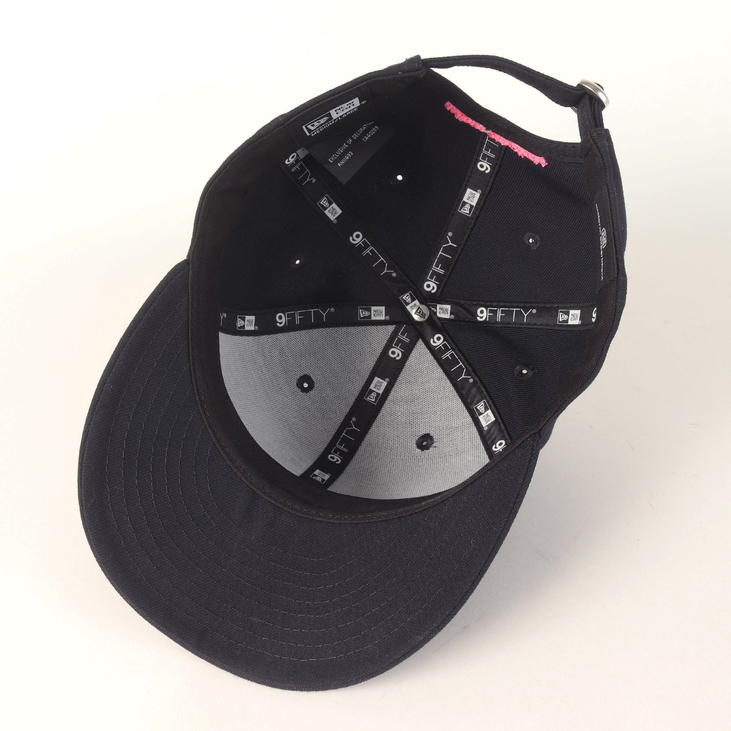 26SS ×NEW ERA UEロゴ ベースボールキャップ(UE 9FIFTY CAP)