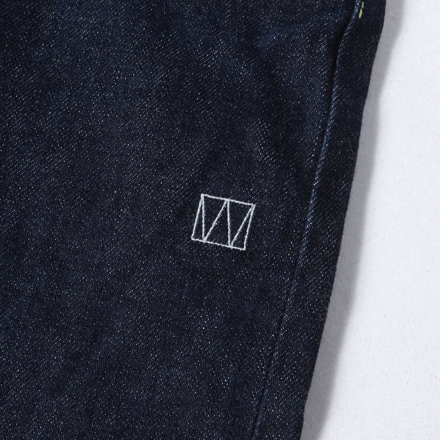 ×fragment design WEEKEND限定 テーパード デニムパンツ