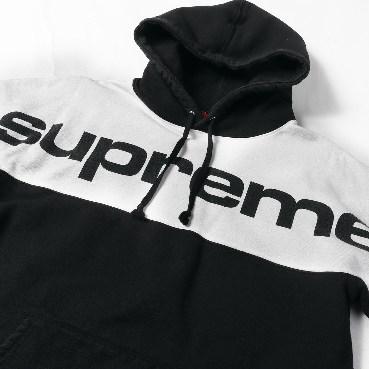 ブランドロゴ ブロックド スウェットパーカー(Blocked Hooded Sweatshirt)