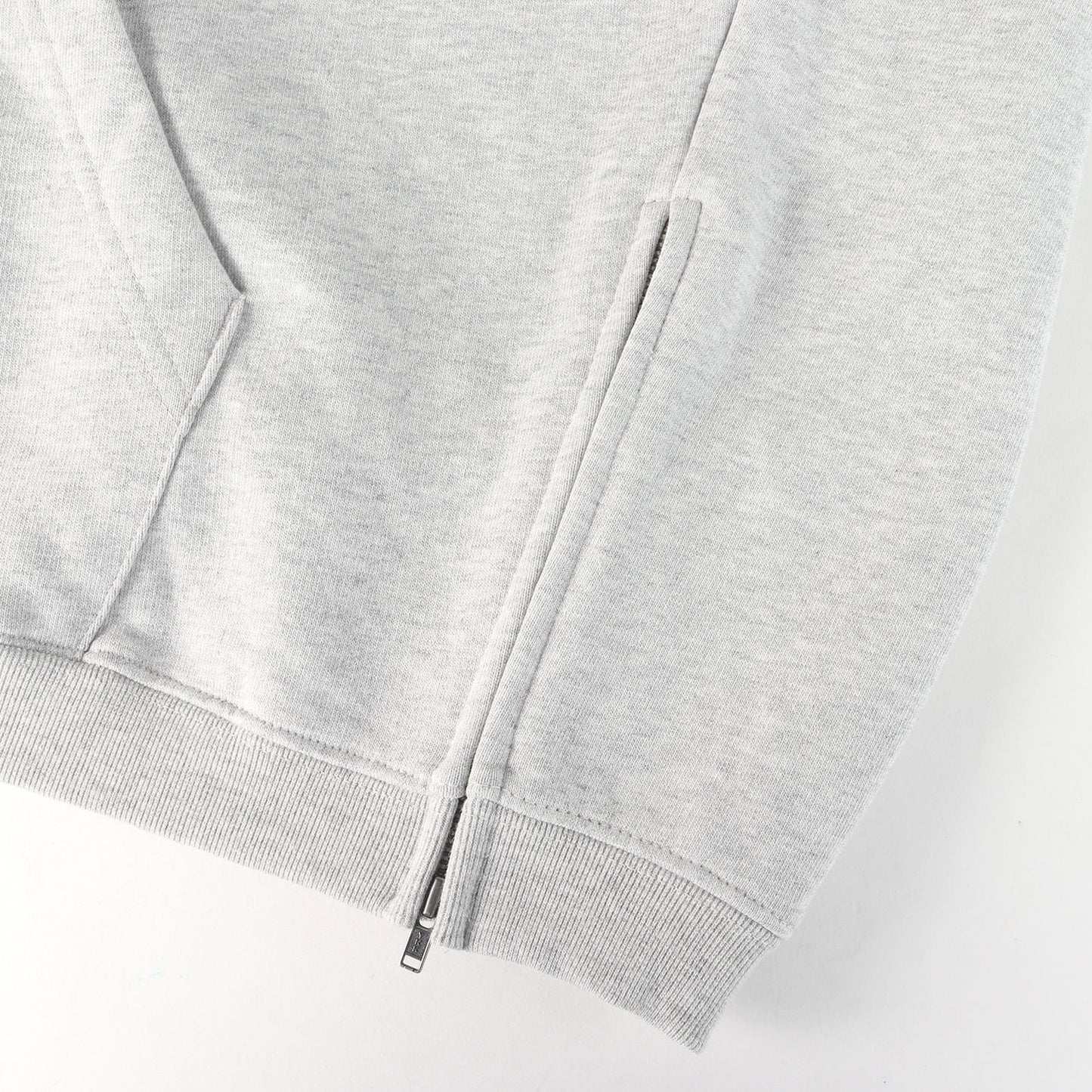25SS アップリケロゴ スウェットパーカー(Cozy Hooded Sweatshirt)