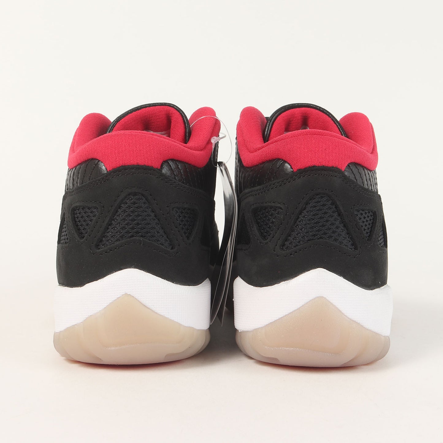 AIR JORDAN 11 RETRO LOW IE BRED (919712-023)