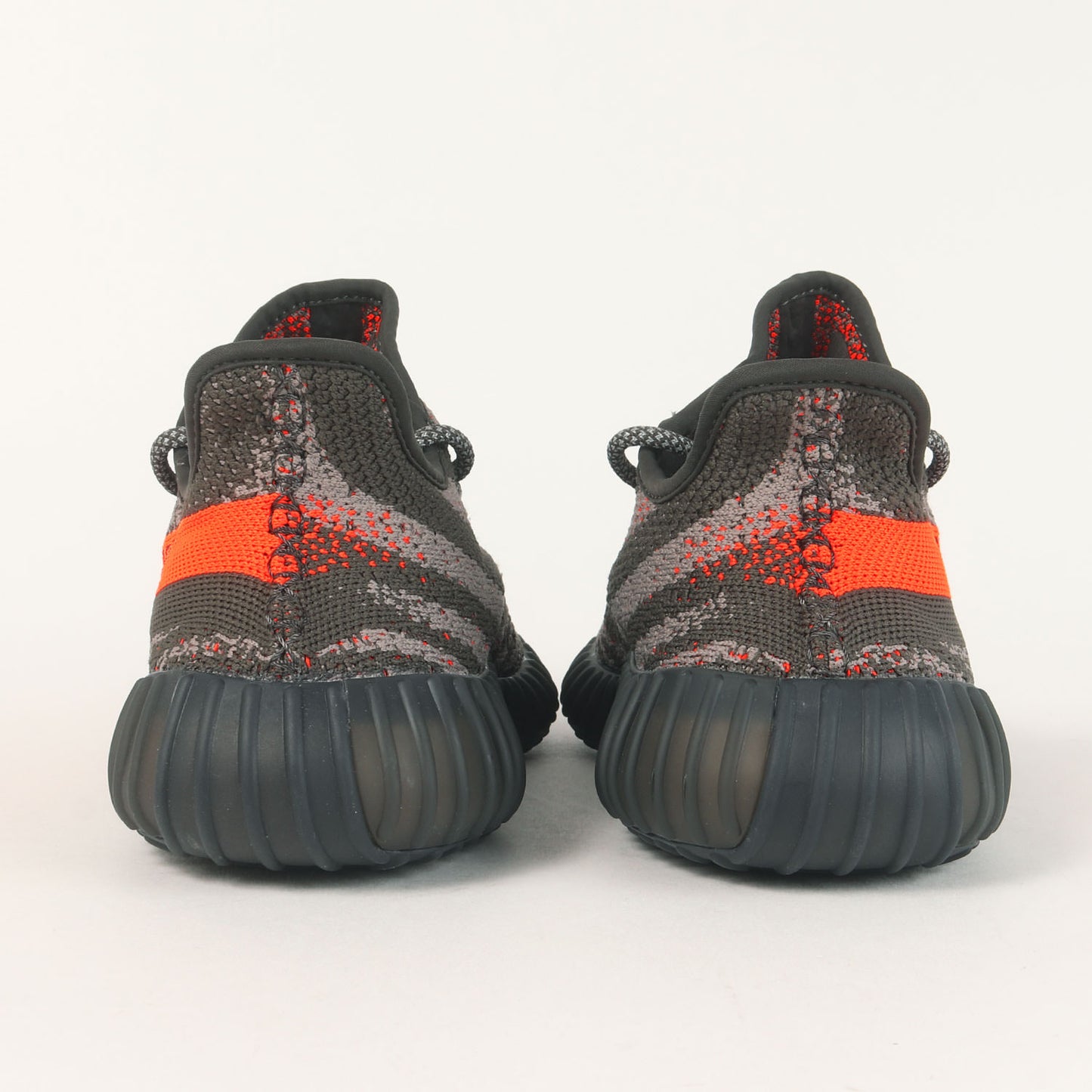 23SS YEEZY BOOST 350 V2 CARBON BELUGA (HQ7045)