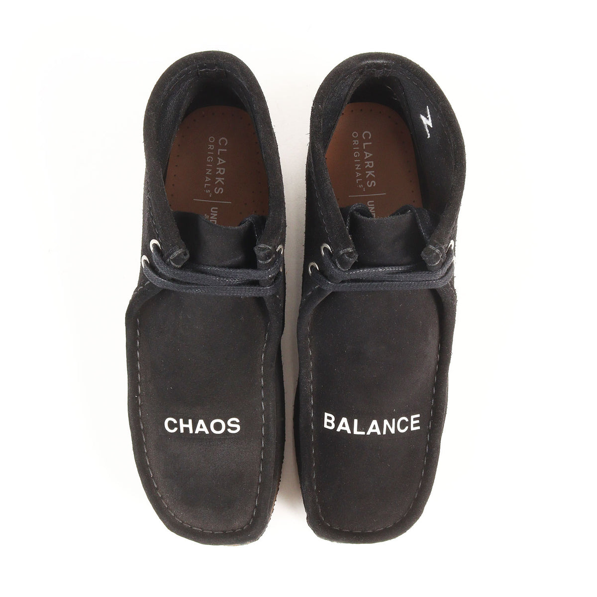 22AW ×Clarks スウェード ワラビー ブーツ (Wallabee Boots)
