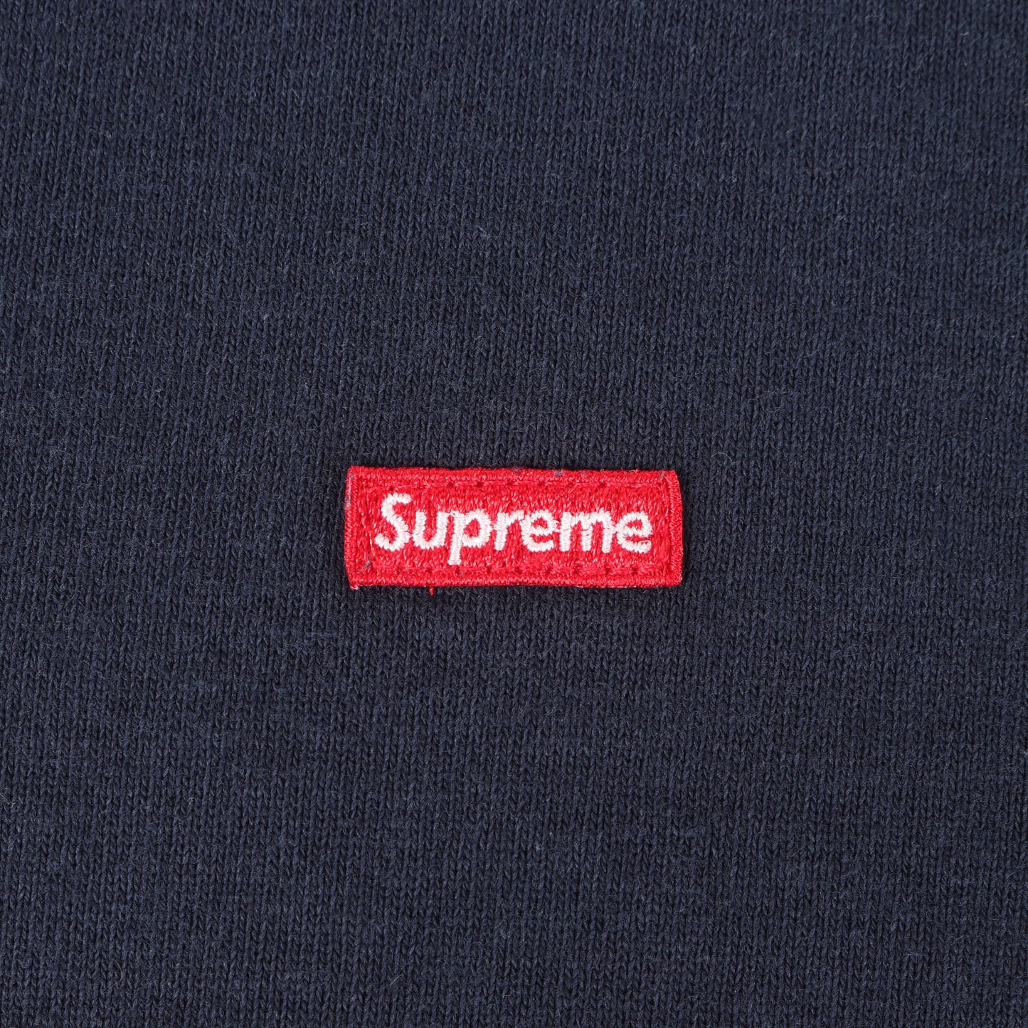 スモールBOXロゴ クルーネック スウェット(Small Box Crewneck)