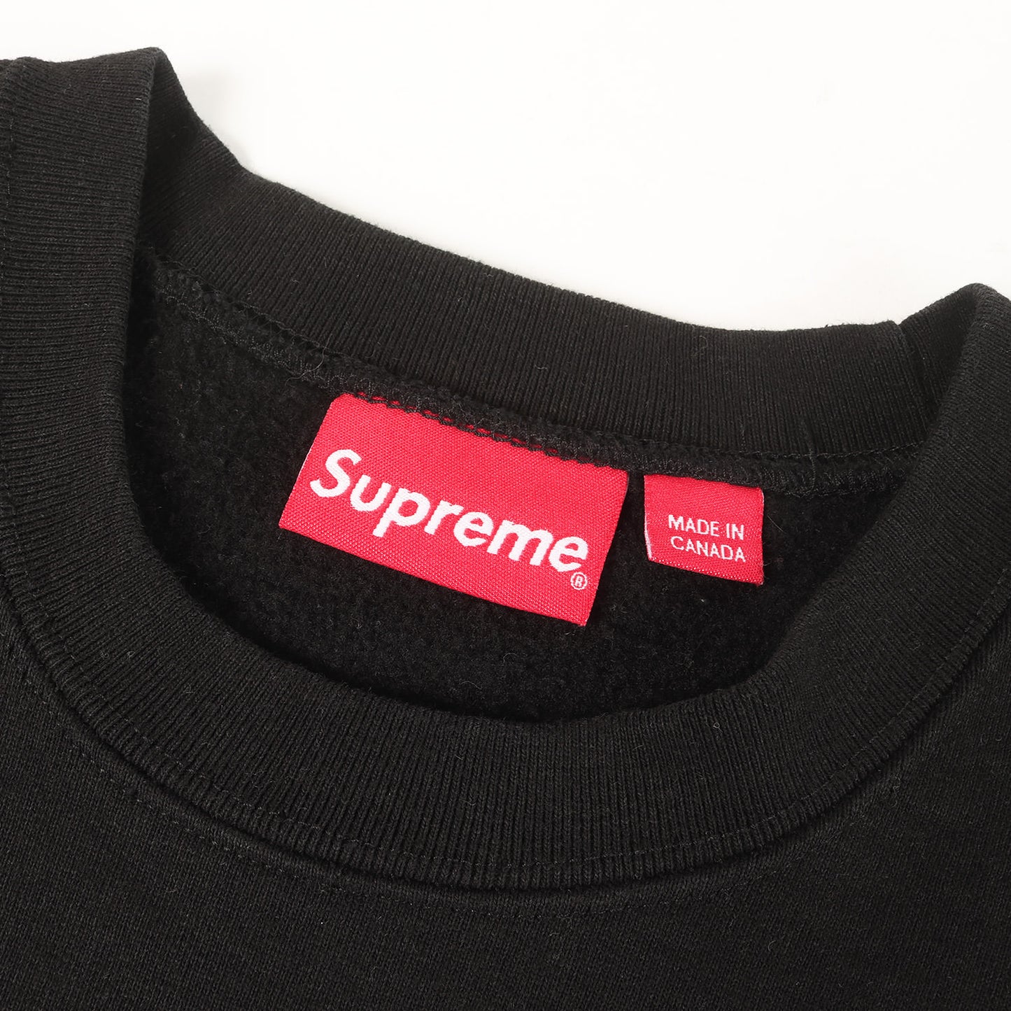 スモールBOXロゴ クルーネック スウェット(Small Box Crewneck)