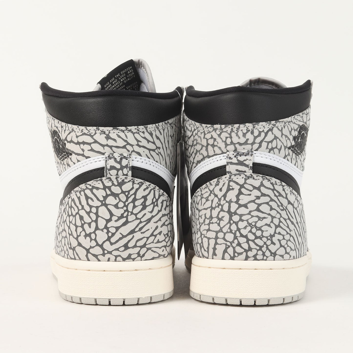 AIR JORDAN 1 RETRO HIGH OG WHITE CEMENT (DZ5485-052)
