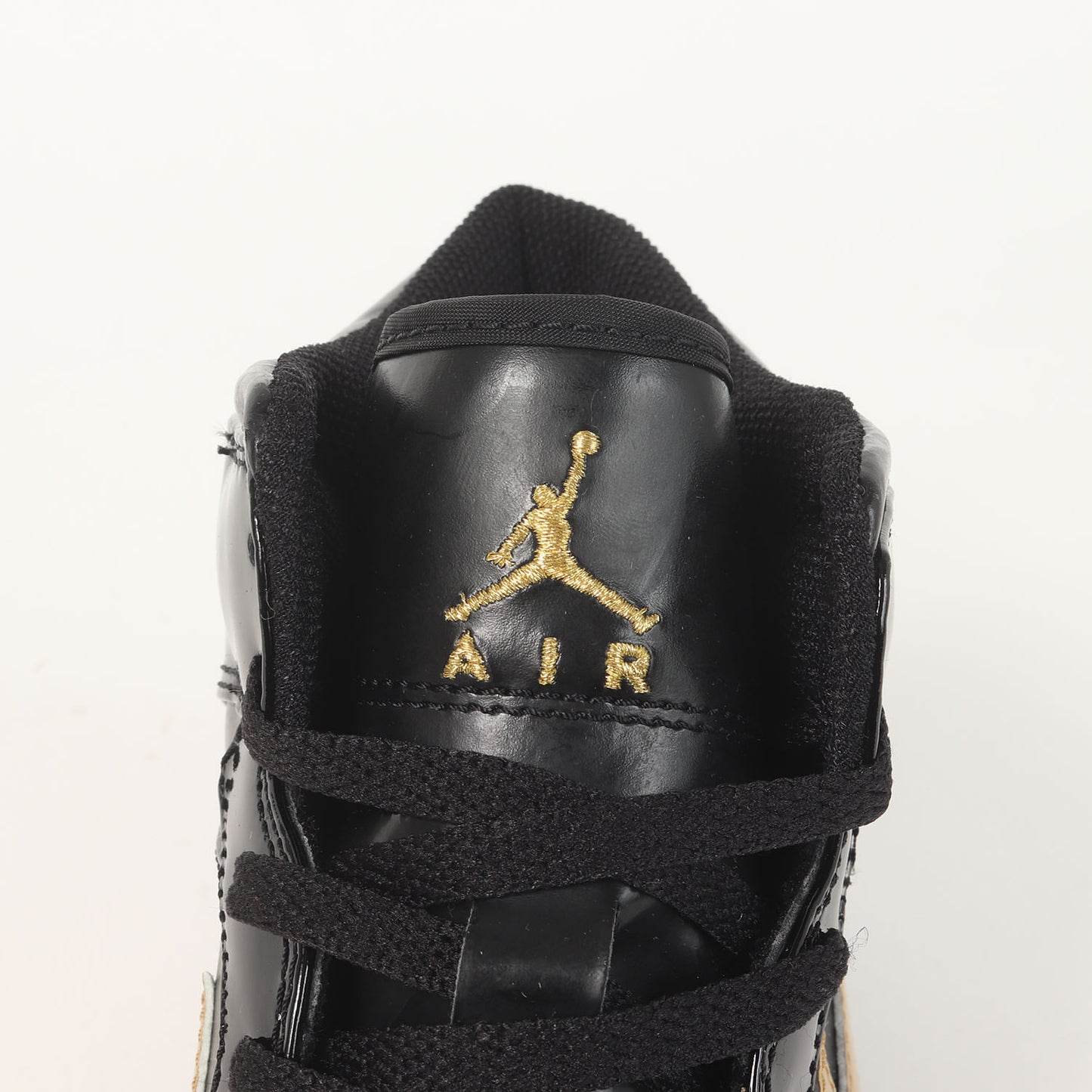 AIR JORDAN 1 RETRO PATENT METALLIC GOLD (2003年製 / 136085-070)