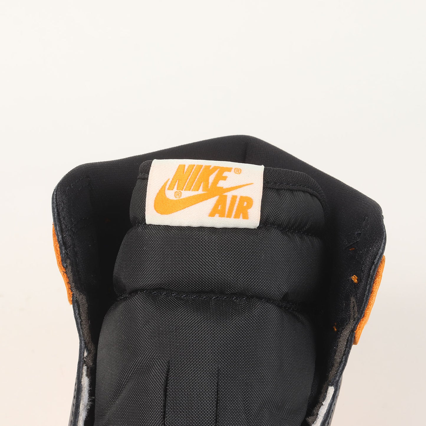 AIR JORDAN 1 RETRO HIGH OG TAXI (555088-711)