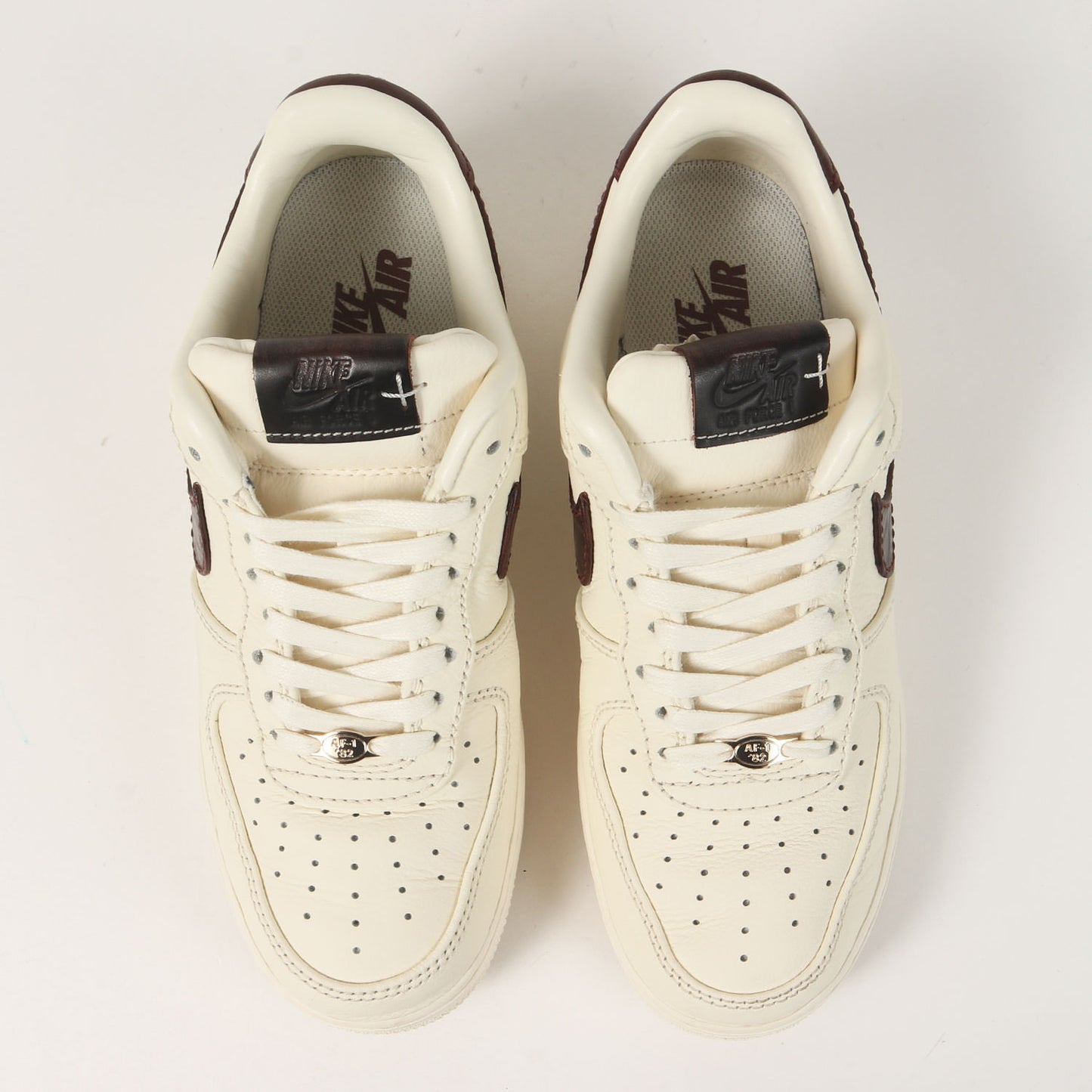 AIR FORCE 1 '07 SOFT PEARL (IH7332-001)
