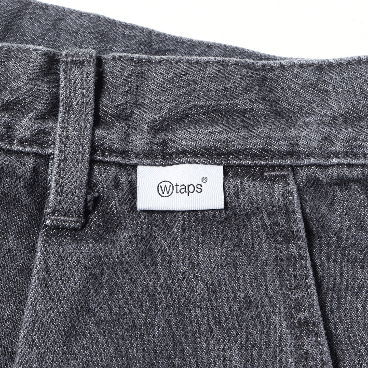 26SS ストーンバイオブリーチ加工 デニムショーツ(BLUES STRAIGHT / SHORTS / COTTON. DENIM)