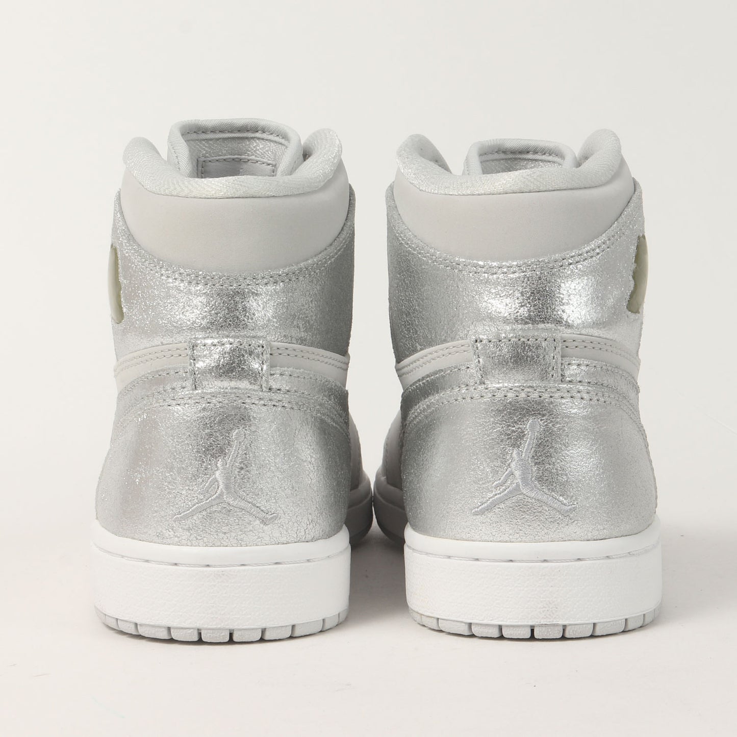 AIR JORDAN 1 RETRO HIGH SILVER ジュラルミンケース付き (396009-001)