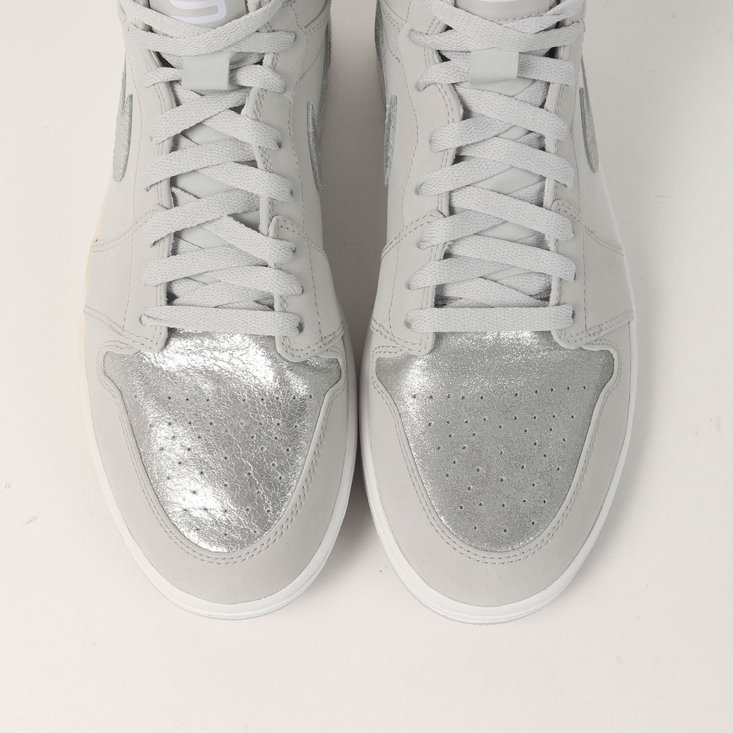 AIR JORDAN 1 RETRO HIGH SILVER ジュラルミンケース付き (396009-001)