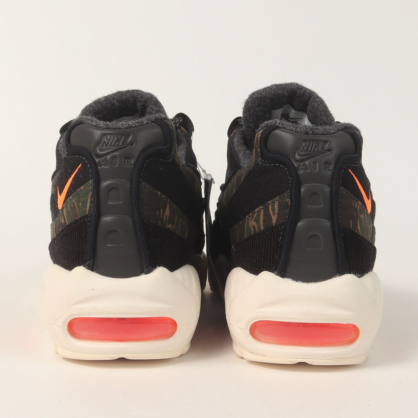 ×Carhartt WIP AIR MAX 95 WIP (AV3866-001)