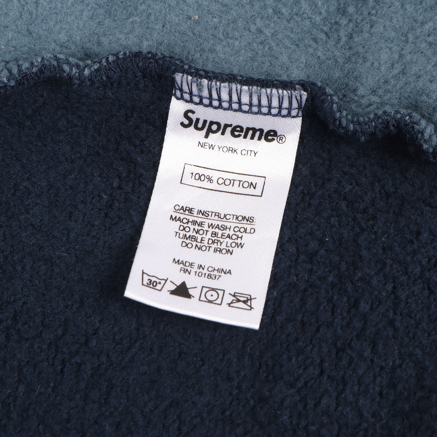 袖ロゴ刺繍 ハーフジップ スウェット(Speedway Half Zip Sweatshirt)
