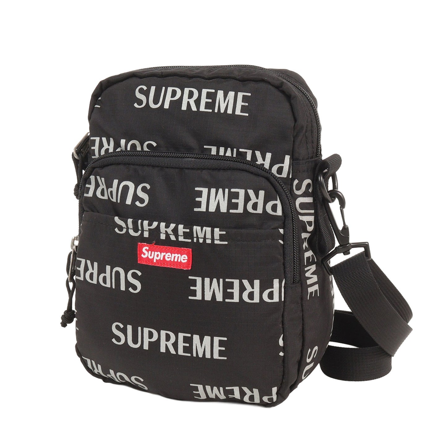 リフレクターロゴ柄 ショルダーバッグ(3M Reflective Repeat Shoulder Bag)
