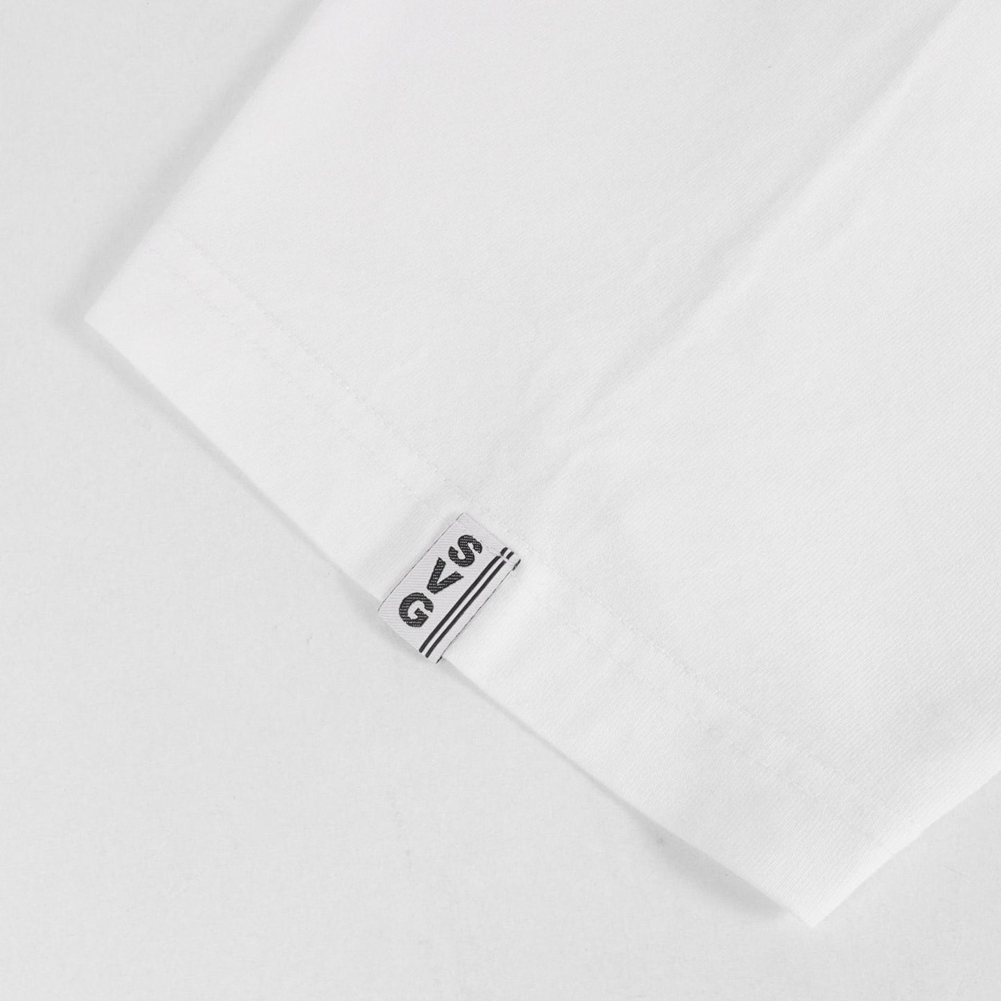 SVG グラフィックプリント Tシャツ