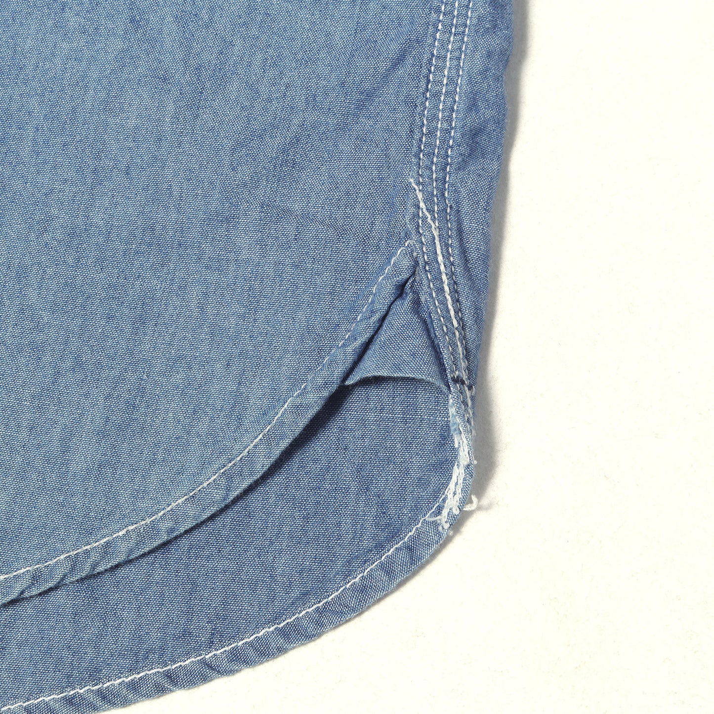 ×Levi's ワッペン付き シャンブレー ワーク 半袖シャツ