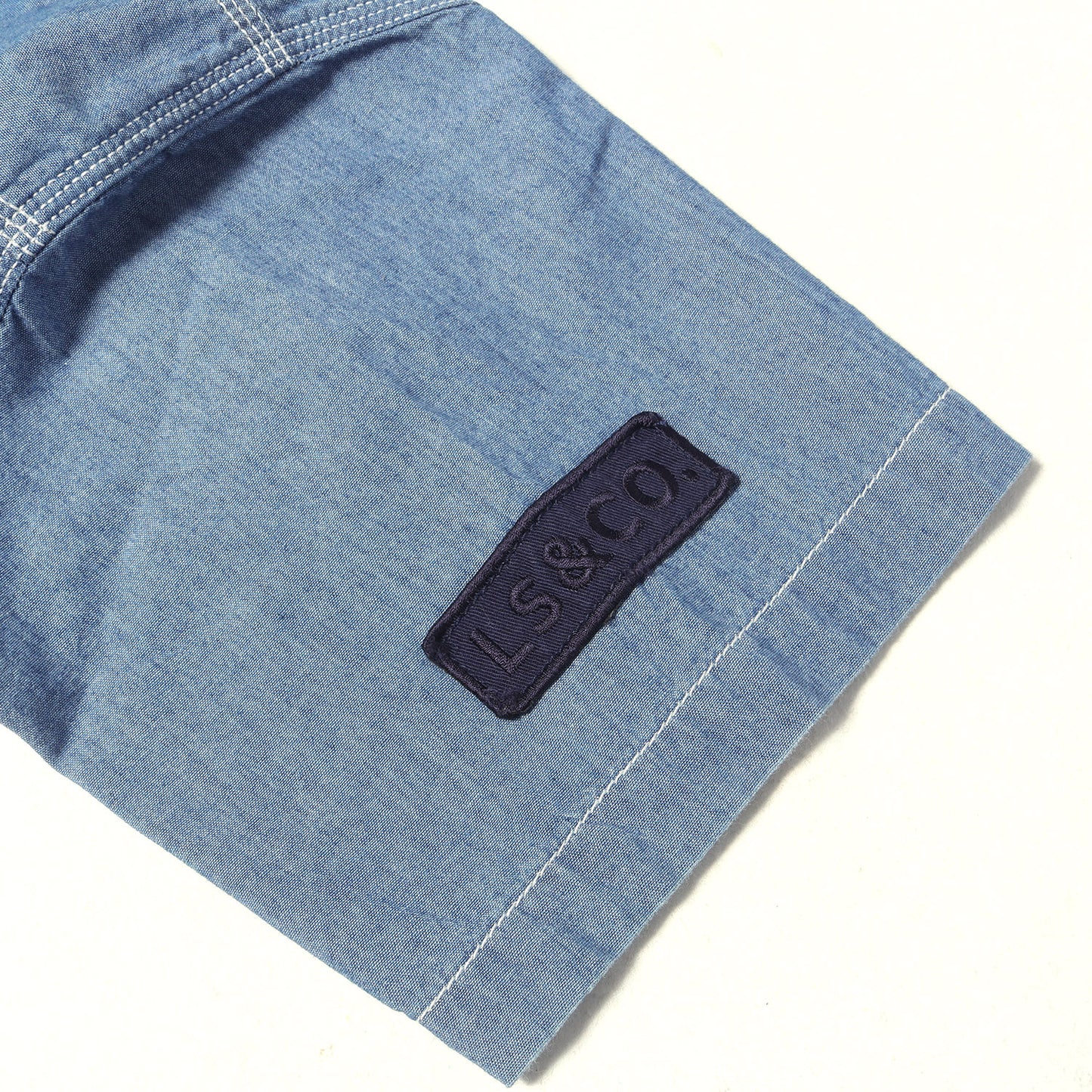 ×Levi's ワッペン付き シャンブレー ワーク 半袖シャツ