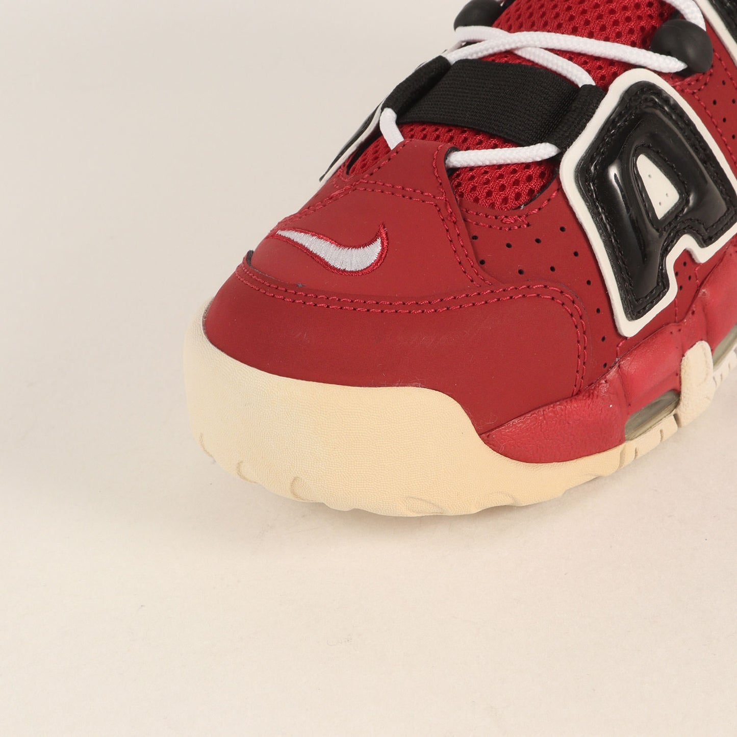 AIR MORE UPTEMPO 96 BULLS (2017年製 / 921948-600)