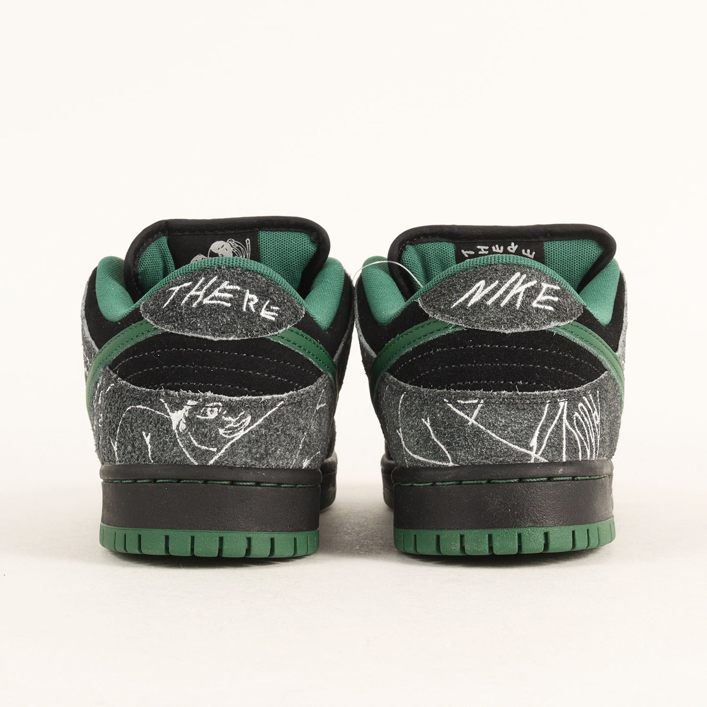 ×There Skateboards SB DUNK LOW QS (HF7743-001)